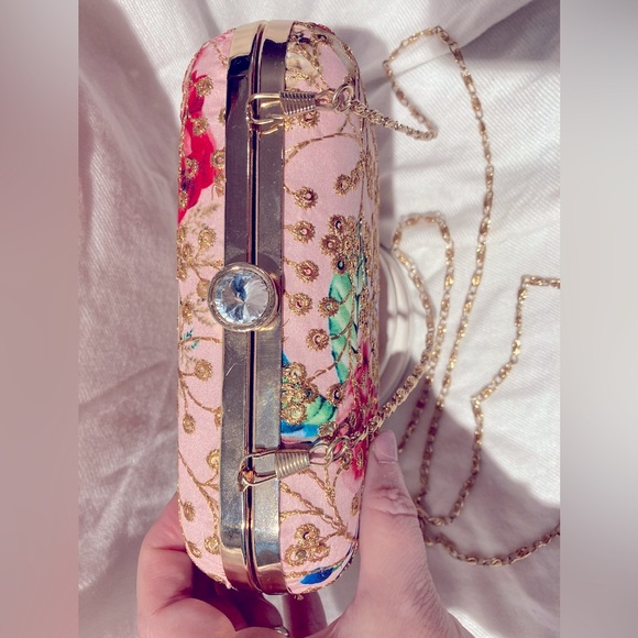 Floral clutch, minaudiere, pink with gold embroidery & sequins, crossbody. - Picture 3 of 9